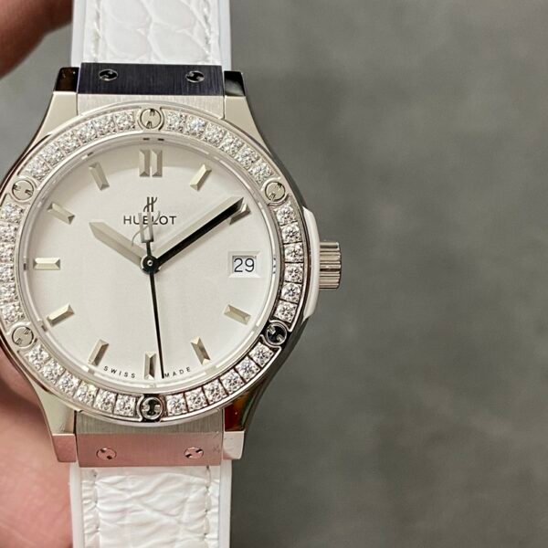 Hublot women's model 33MM